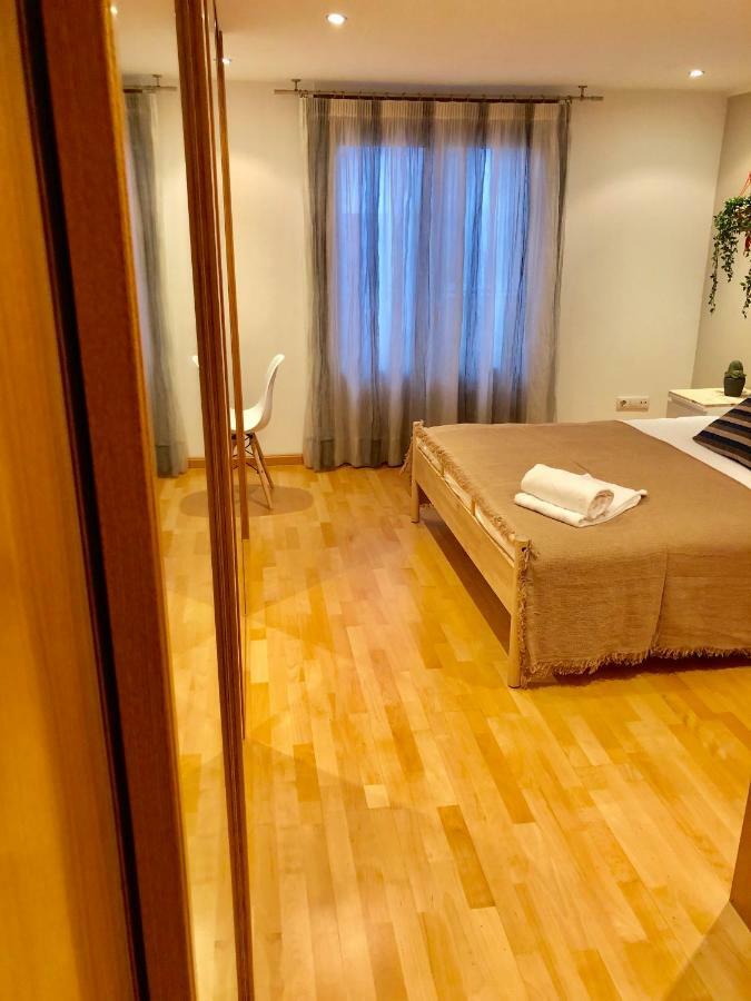 サラゴサOupen De Dor - Virgenes El Pilarアパートメント エクステリア 写真